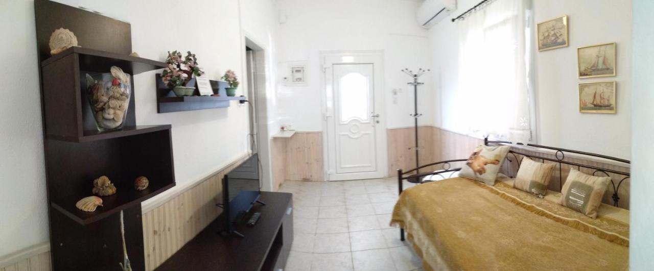 Вилла Polianthi Seaside House Marathos  Экстерьер фото
